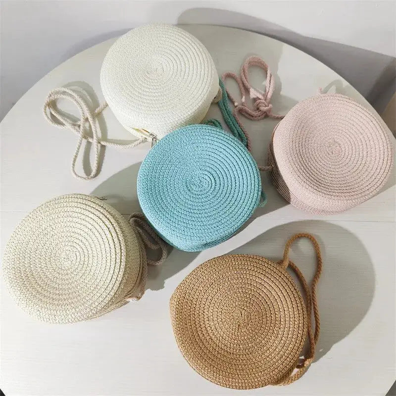 Minimalist straw bag set: 6 round crossbody purses in white, cream, pink, blue, beige, tan by Simples Market
