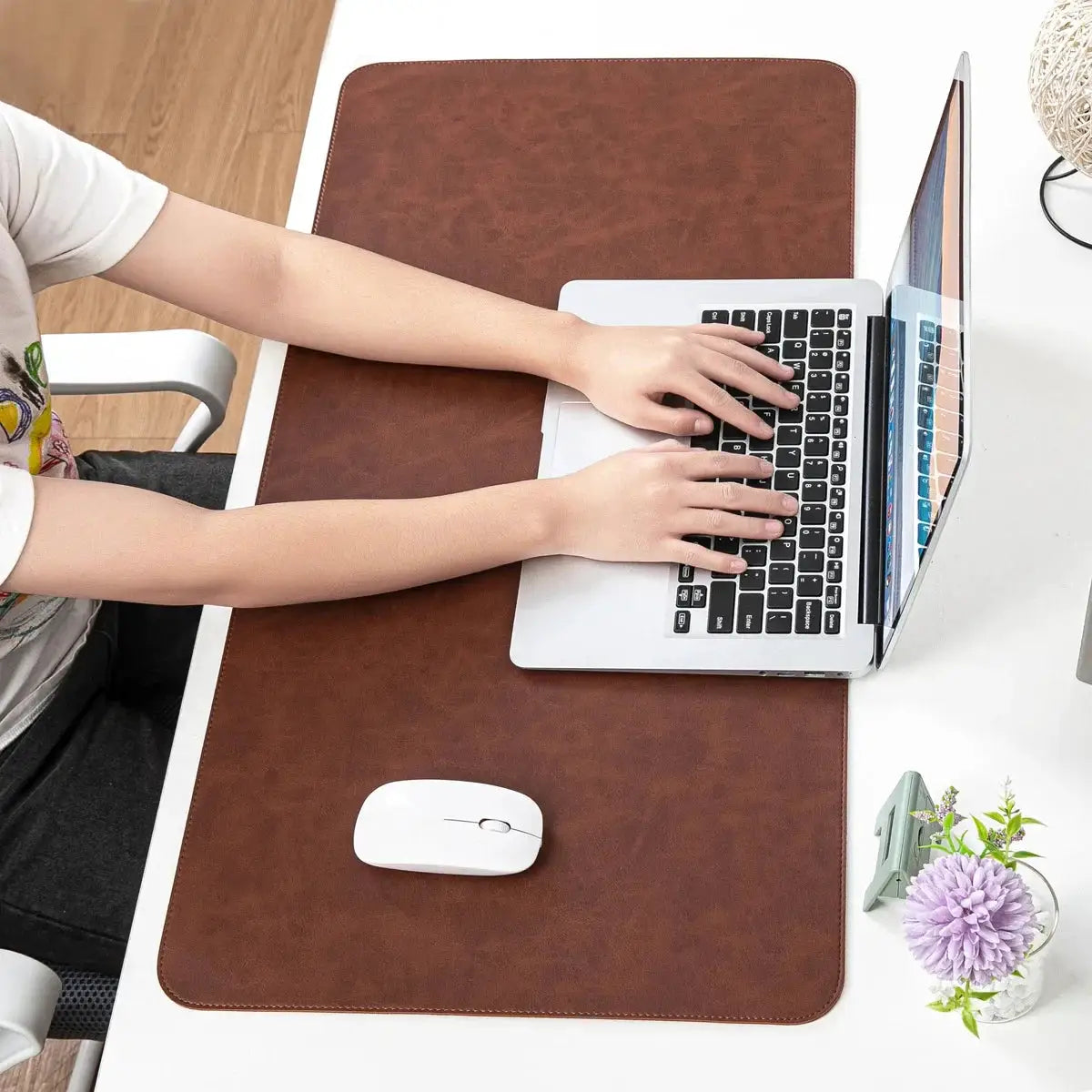 Large Waterproof PU Leather Desk Pad Mouse Pad Desk Mat Non Slip Protective Cover Easy To Clean Keyboard Mats