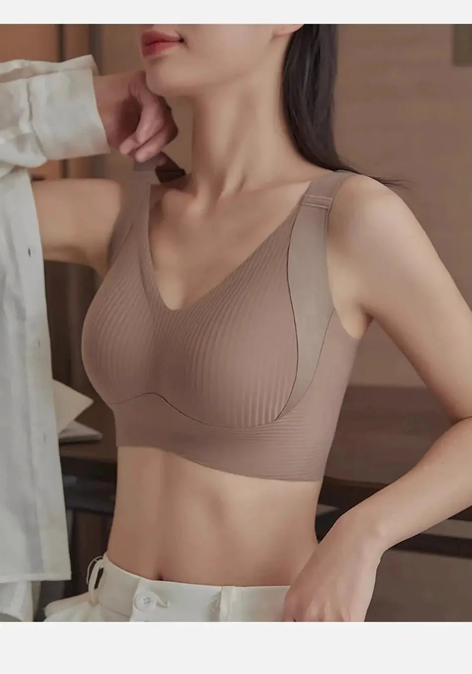Simples Market seamless wireless bra, beige ribbed fabric, pull-on style