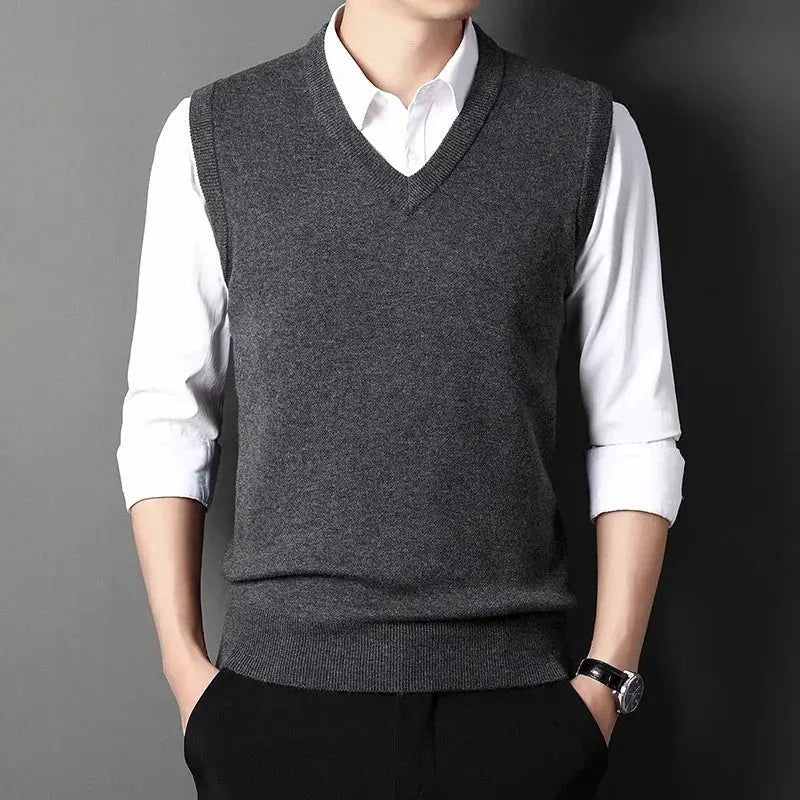 Men's solid grey V-neck knitted vest, casual warm top