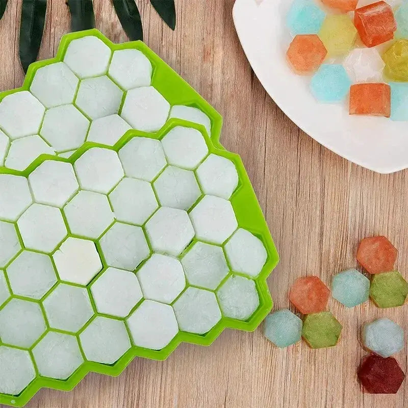 ChefCraft Honeycomb 37 Cube Lattice Ice Tray Without Lid For Quick Freezing And Easy Cleaning