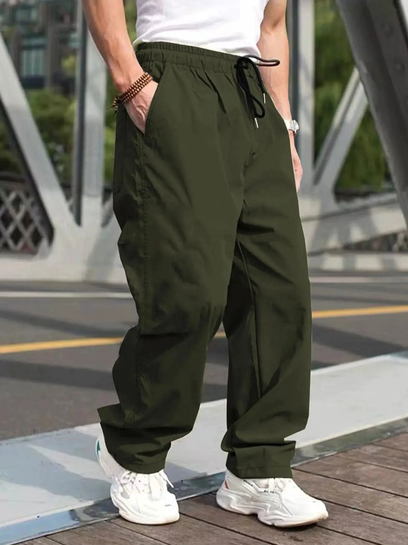 Men's olive green cargo pants with drawstring waist, casual straight-leg fit by Simples Market