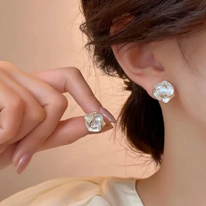 Delicate Camellia Stud Earrings For Women White Flower Design Petite Floral Ear Stud Daily Jewelry Gift
