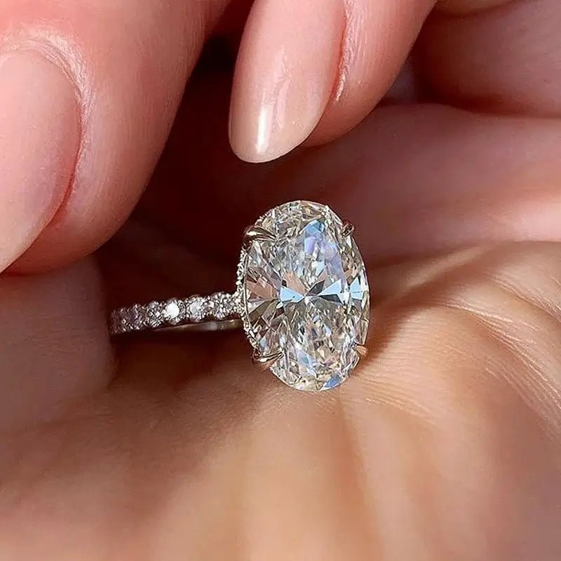 Huitan Oval Dazzling Brilliant CZ Stone Ring Four Prong Setting Wedding Anniversary Gift For Wife And Girlfriend - Simples Market
