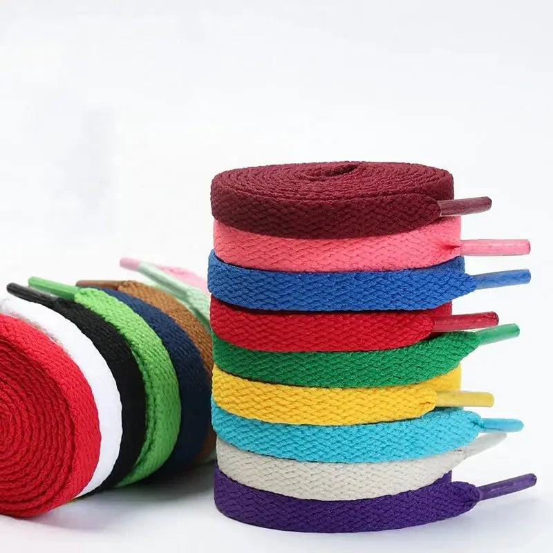 Flat shoelaces set in assorted colors for sneakers; unisex casual shoe strings