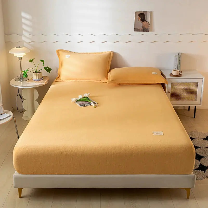 Velvet Thermal Mattress Cover by Simples Market, warm peach color, 120x200 bed size