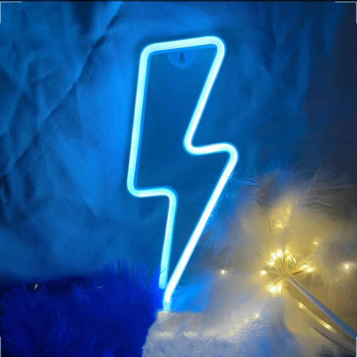 Lightning LED neon light in blue, USB/battery powered neon sign for bedroom, gaming room