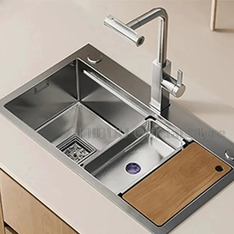 Stainless steel kitchen sink by Simples Market with large single bowl, undercounter/topmount, wear-resistant faucet.