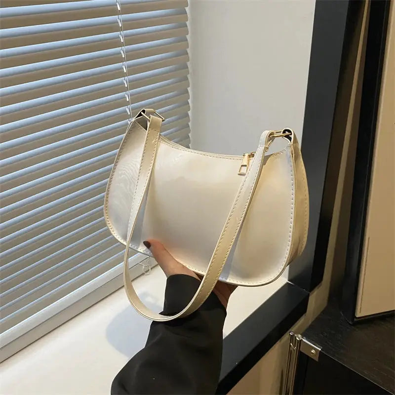 Retro Chic PU Leather Shoulder Underarm Bag With Multi Pocket Interior For Easy Organization