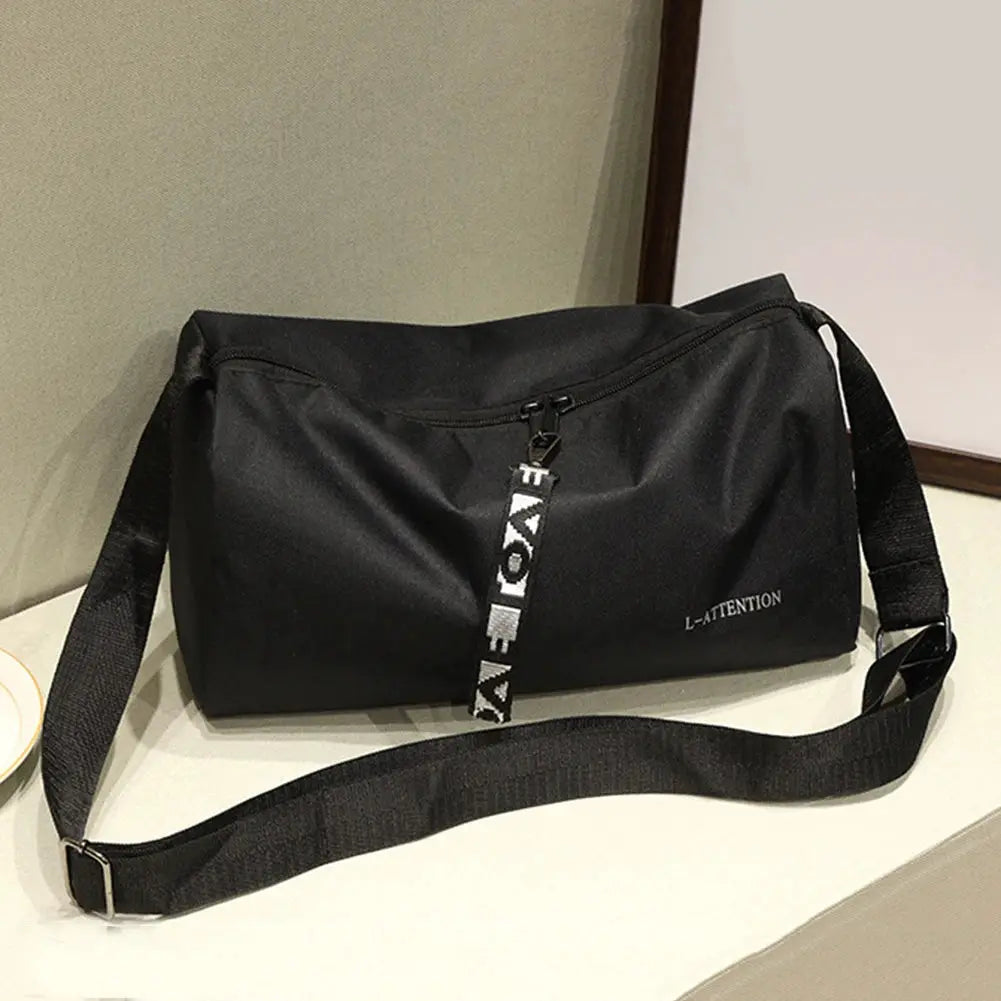 Simples Market sport gym bag, black waterproof large-capacity bag with adjustable shoulder strap and shoe compartment