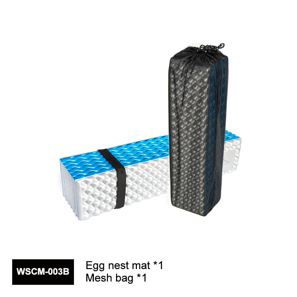 Simples Market ultralight egg nest camping pad (blue/white foam) with 1 black mesh storage bag