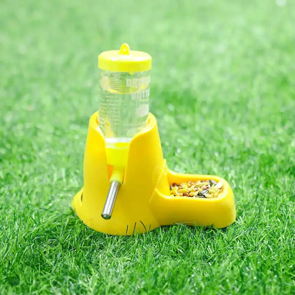 Hamster water feeder by Simples Market with food bowl, yellow plastic automatic drinker for small pets.