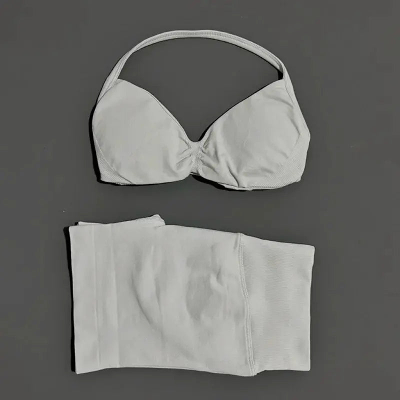 Histello 2 Piece Women Yoga Set Strappy Bra Top Scrunch Shorts