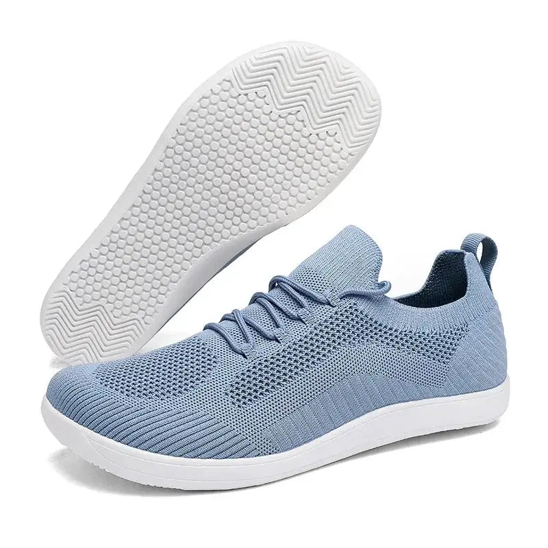 Men's wide-toe minimalist knit running shoes in blue with breathable mesh and white sole