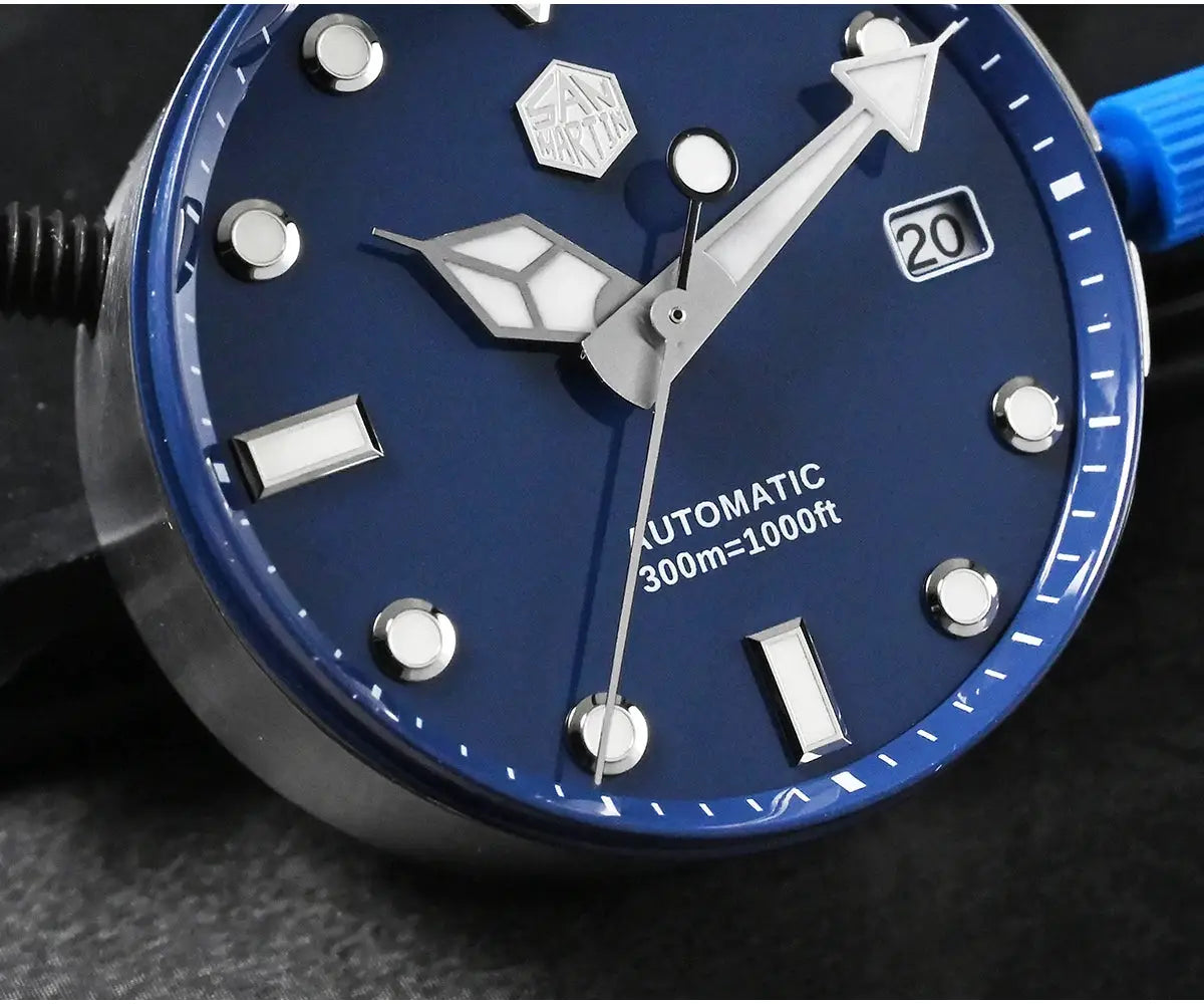 San Martin blue-dial diver watch, 40–44mm, automatic NH35, sapphire crystal, 300m/1000ft water resistant