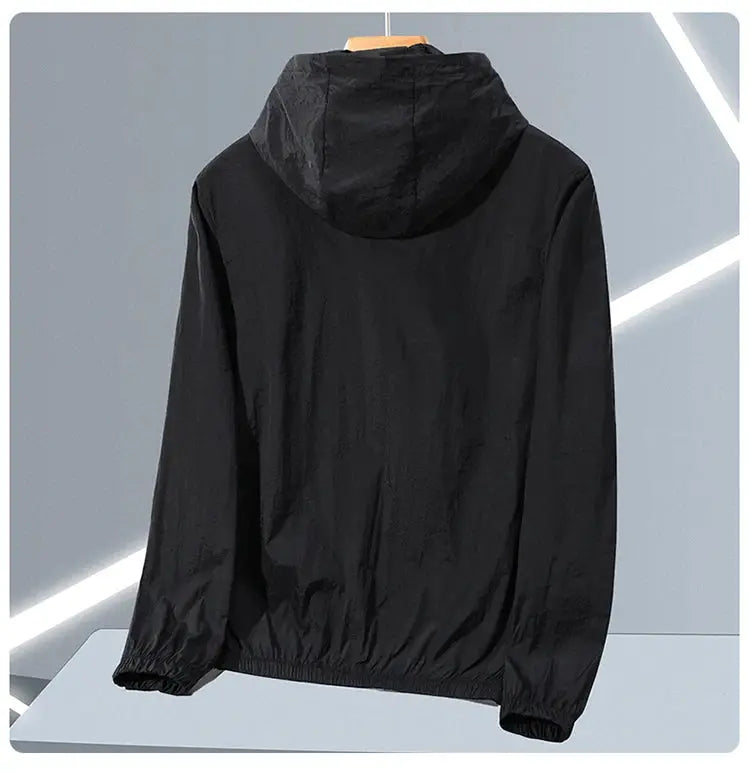 Black hooded sun-protection jacket for men, lightweight breathable ice-silk outerwear
