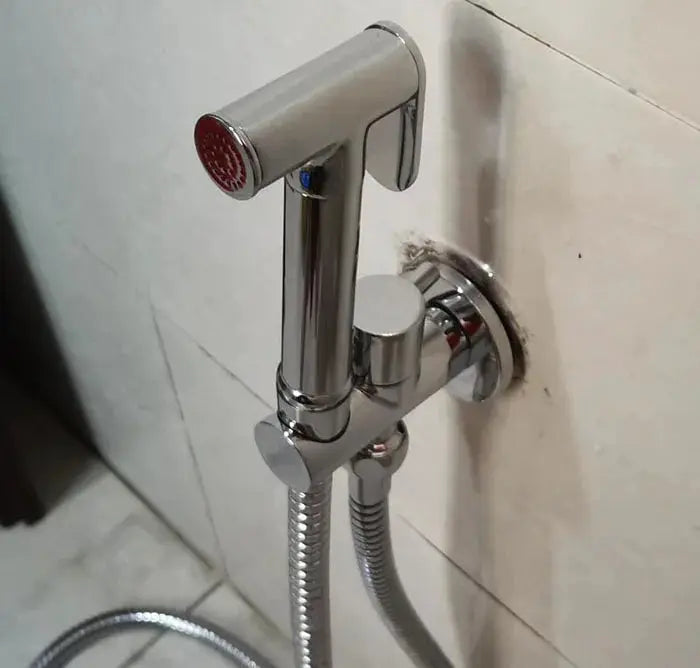 Simples Market chrome handheld bidet shower set with wall mount and flexible hose, red spray head.
