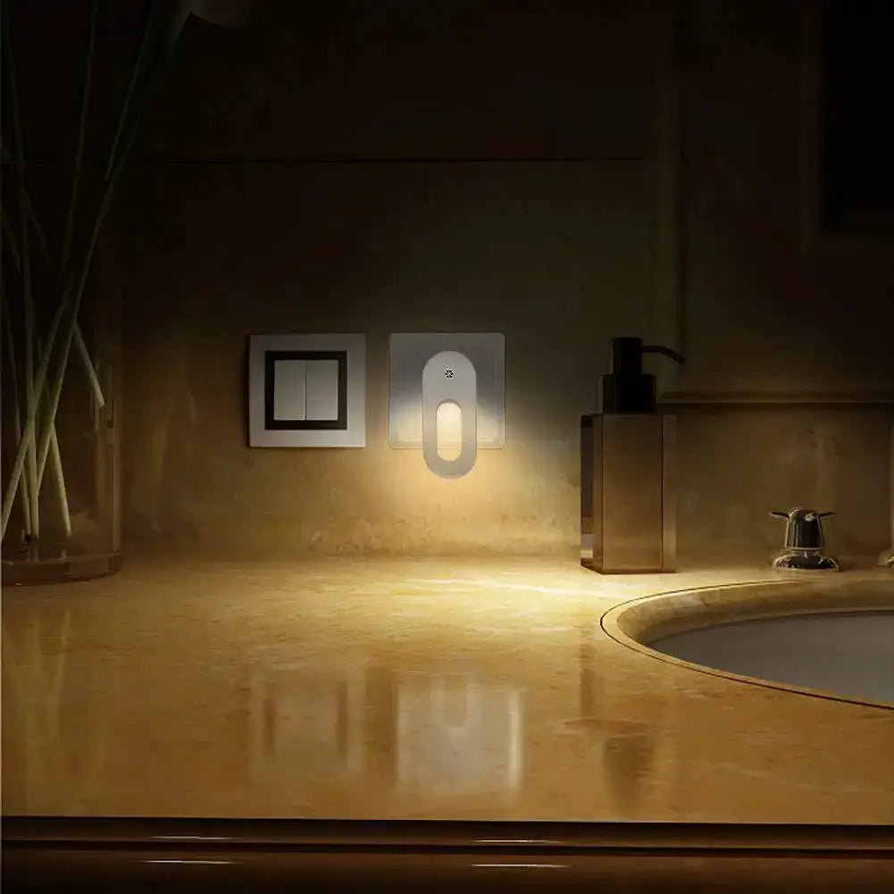 Simples Market EU/US plug wall night light with twilight sensor, warm white lamp, 1–2 pcs