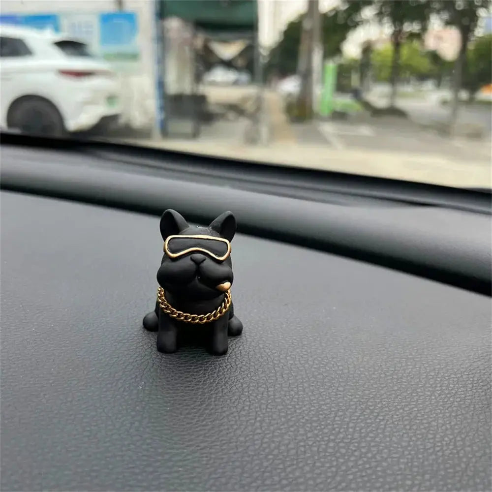 Bulldog dashboard ornament in black resin with gold chain and sunglasses
