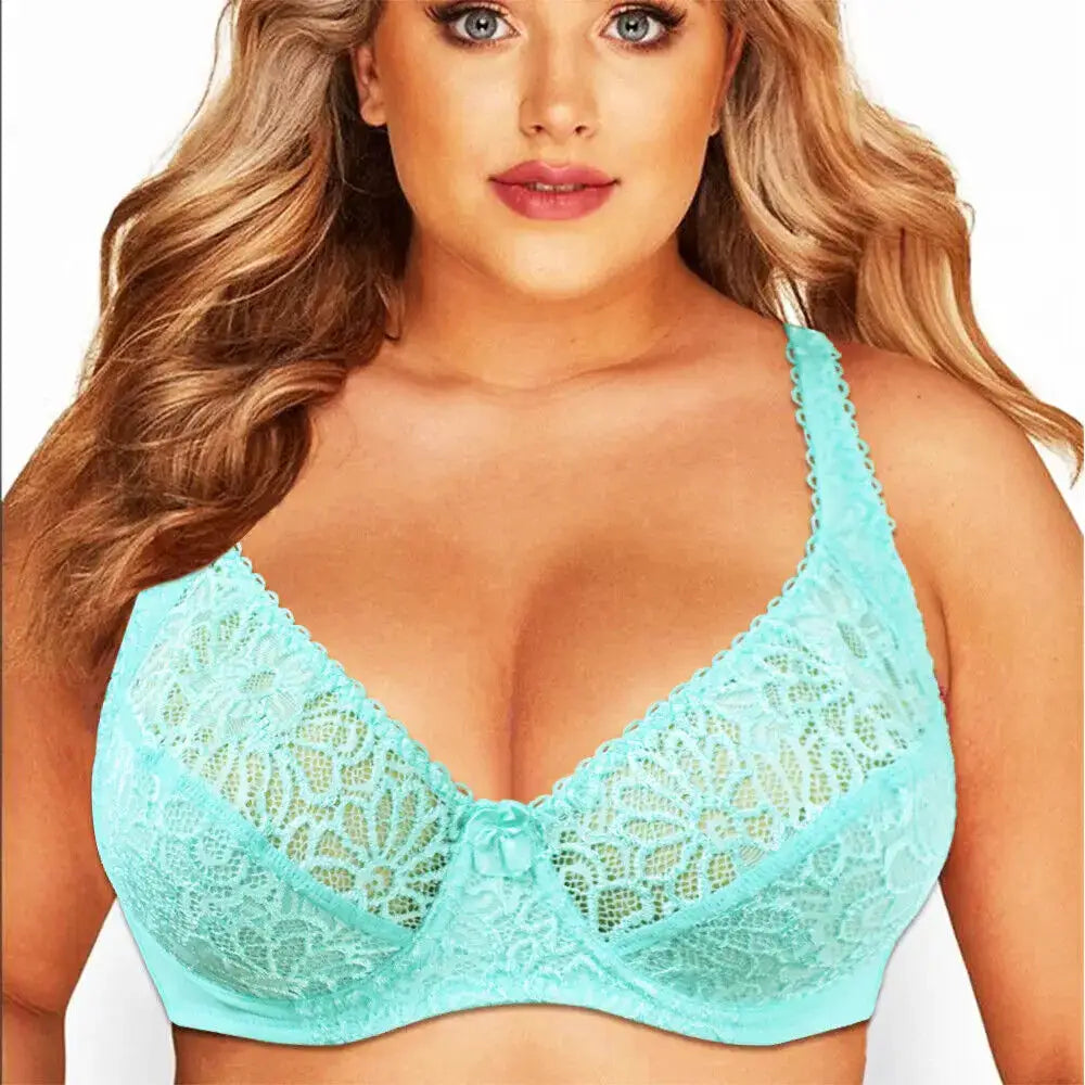 Plus size lace bra by Simples Market in turquoise, underwire lingerie.
