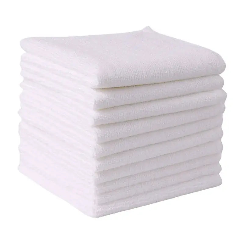 White double-layer microfiber car cleaning towels stacked, soft quick-drying cleaning cloths