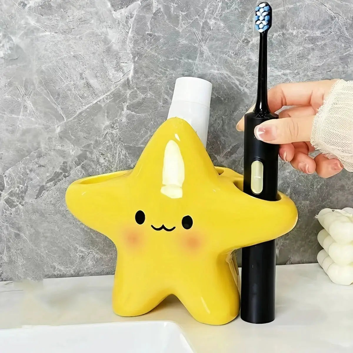 Star Shaped Toothbrush Holder With Cute Face Design For Space Saving
