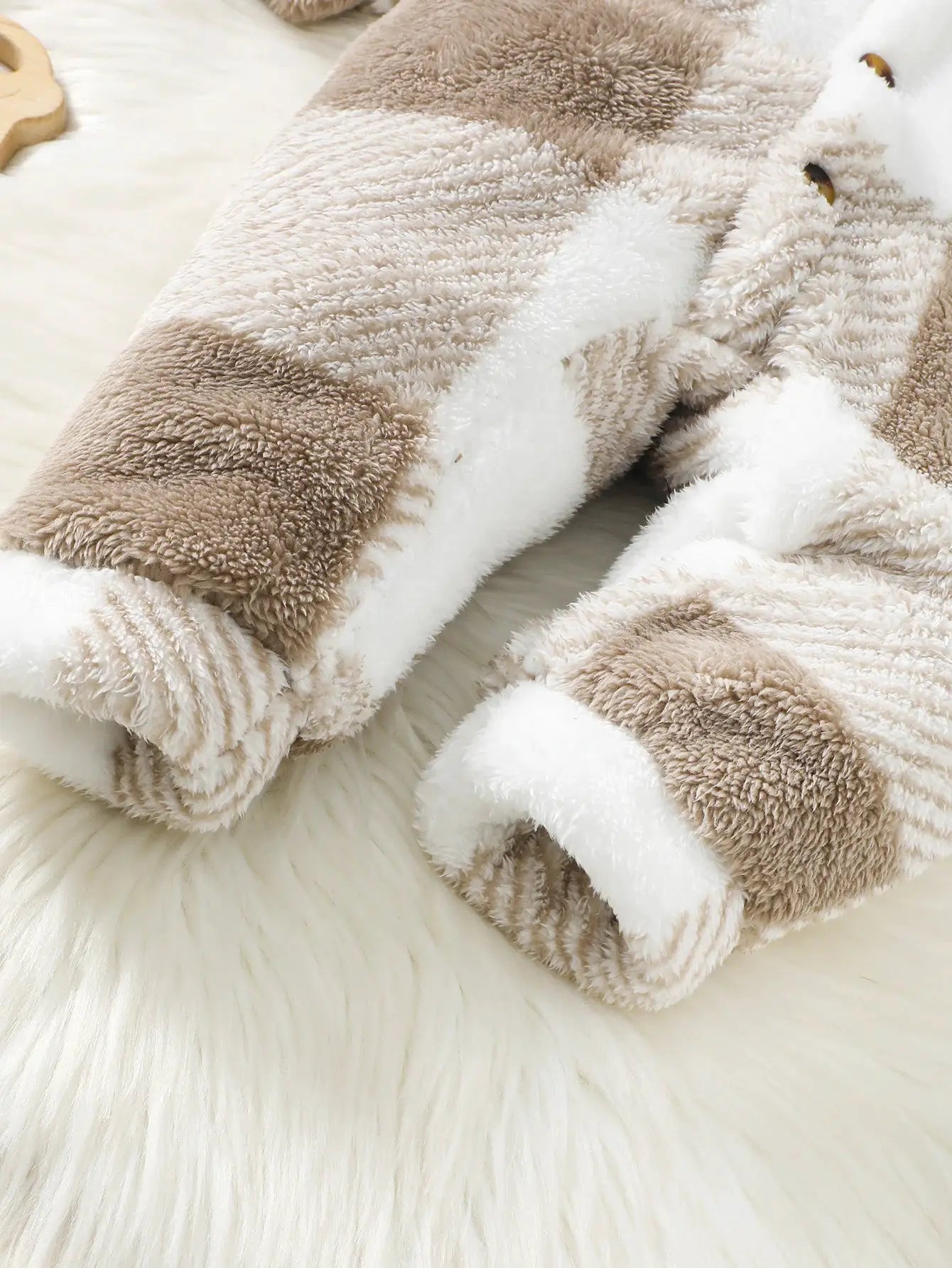 Unisex Plaid Plush Romper With Hooded Long Sleeves Jumpsuit For Winter Warmth 3 To 24 Months