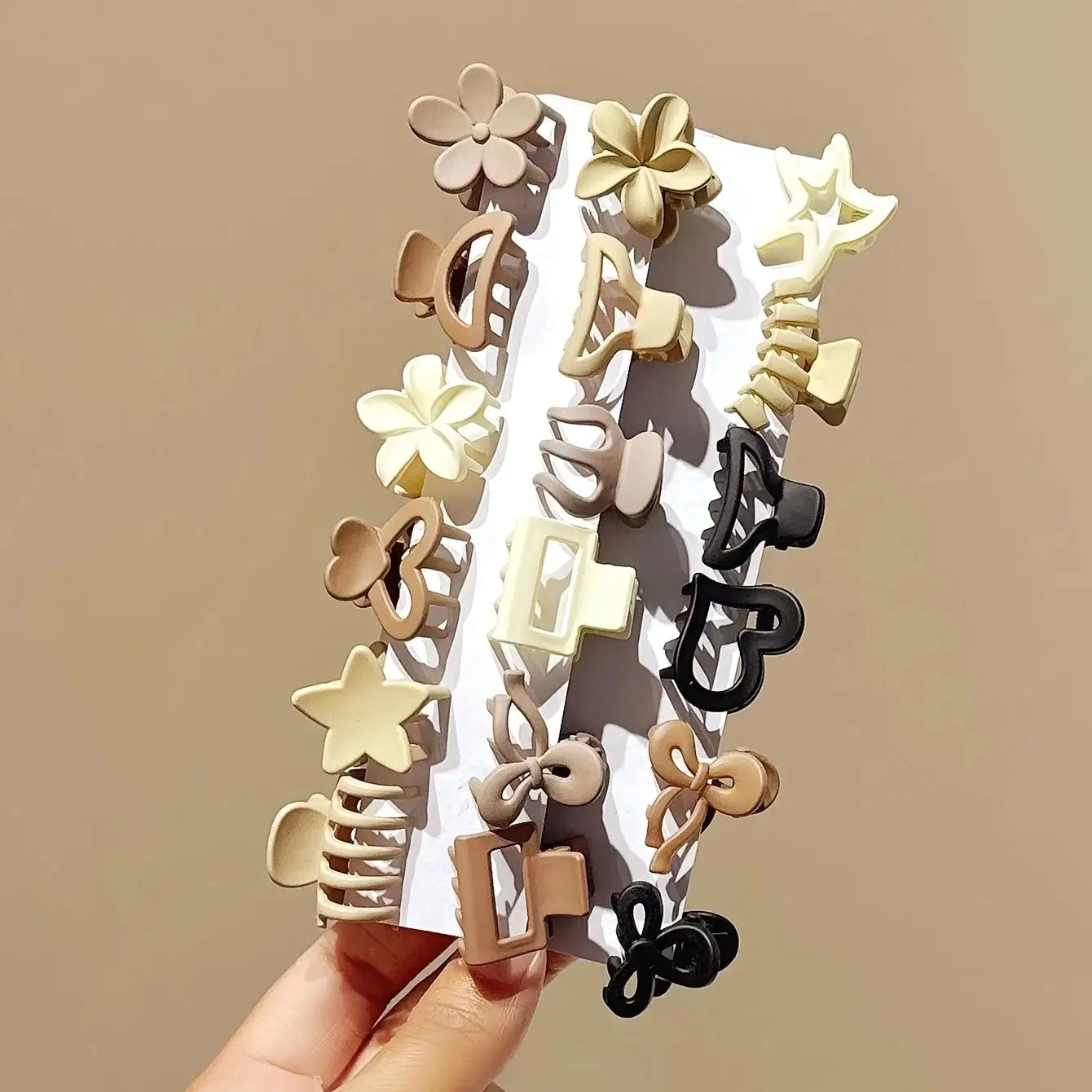 Beige Bloom Geometric Pattern Small Hair Clips Pack Lightweight Cute Girl Accessories For Everyday Use