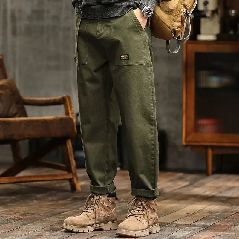 HIQOR men's olive green cotton cargo pants, loose mid-waist fit with cargo pockets.