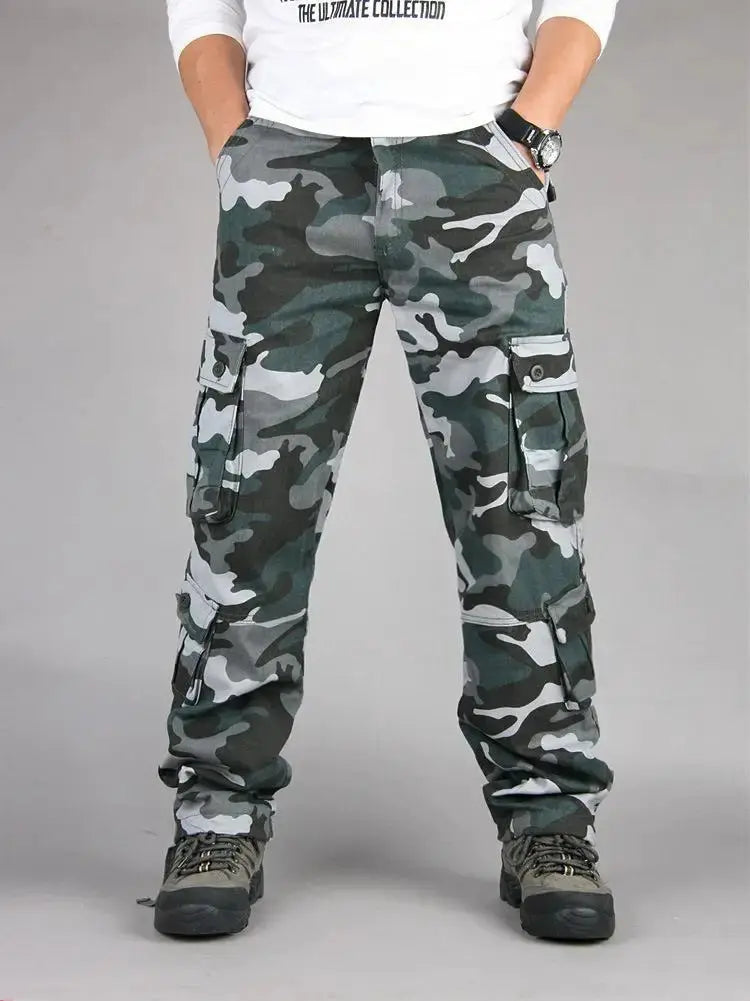 Men's camouflage cargo pants in cotton with multiple pockets and green camo pattern