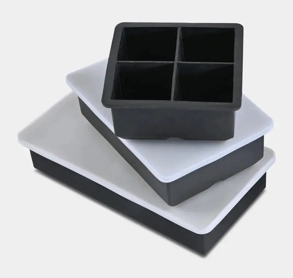 Simples Market silicone ice cube mold set with lids; 4-grid black square trays.
