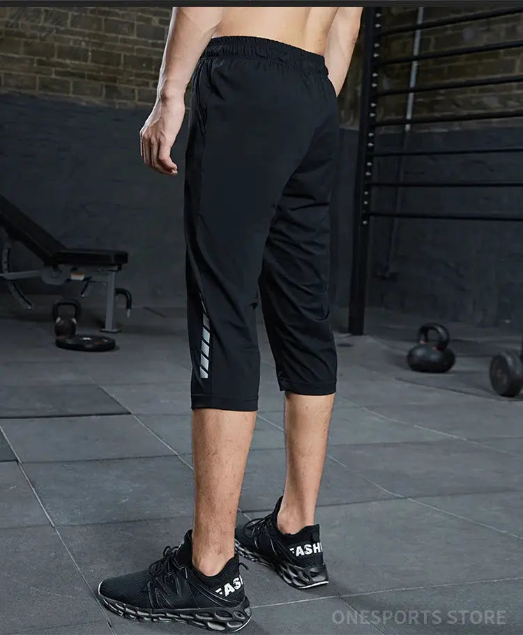 SONECHOKI black calf-length men's running pants with side stripe print, quick-dry sport bottoms