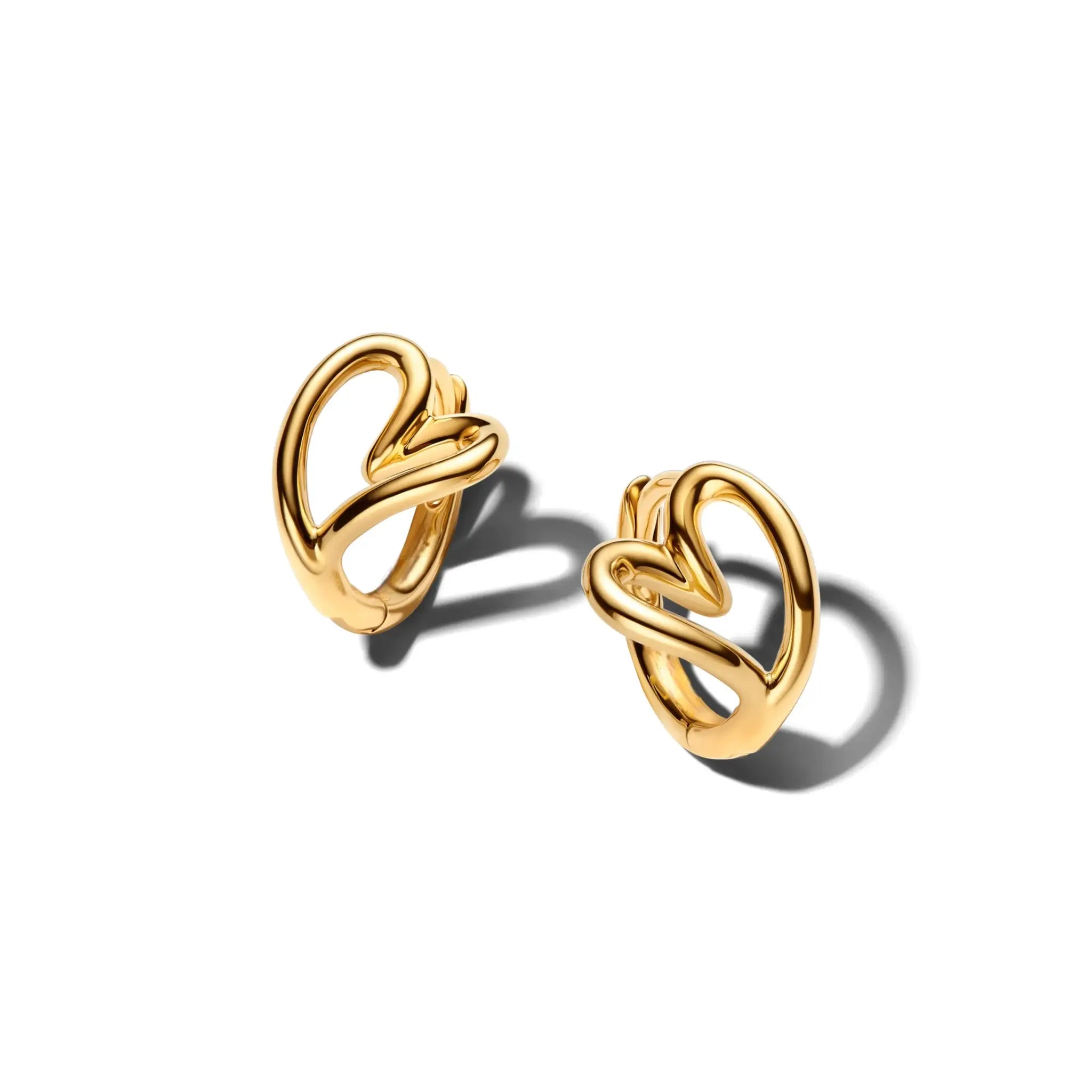 Gold-tone interlocking rings jewelry set with polished curved bands