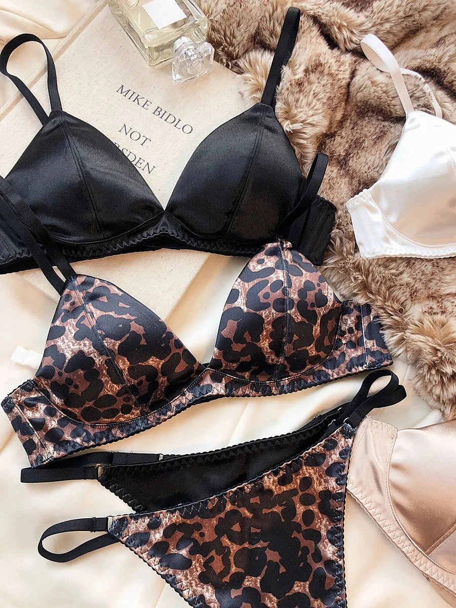 Summer Women Wireless Bra And French Bralette Thong Set Triangle Cup
