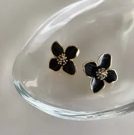 Hypoallergenic Stylish Vintage Flower Stud Earrings Gold Plated Stainless Steel For Women Party Jewelry