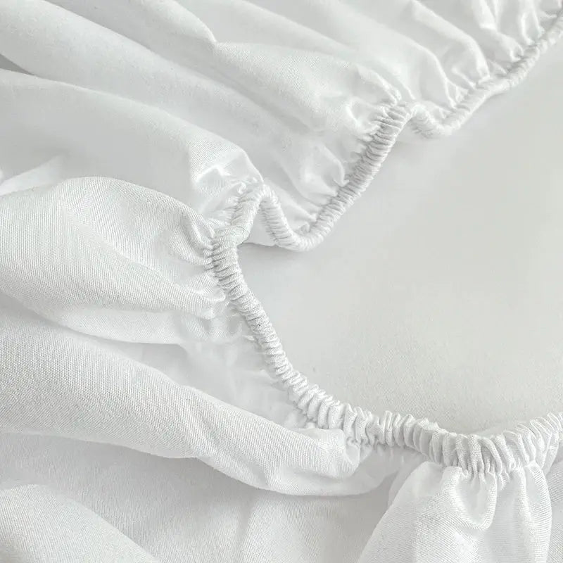 Simples Market 1pc white fitted bed sheet with elastic edge for single to king size beds