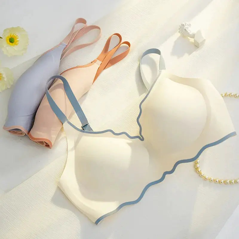 No Trace Contrasting Color Women's Thin Push-Up Bra Set (4-pack) Simples Market cream with blue trim and pastels