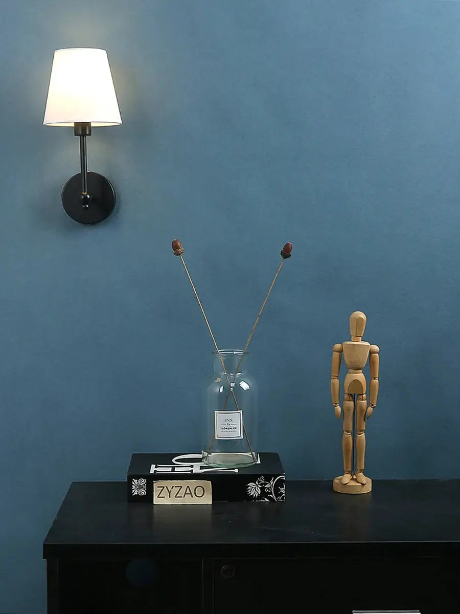 American retro wall lamp with black metal mount and white fabric shade by Simples Market