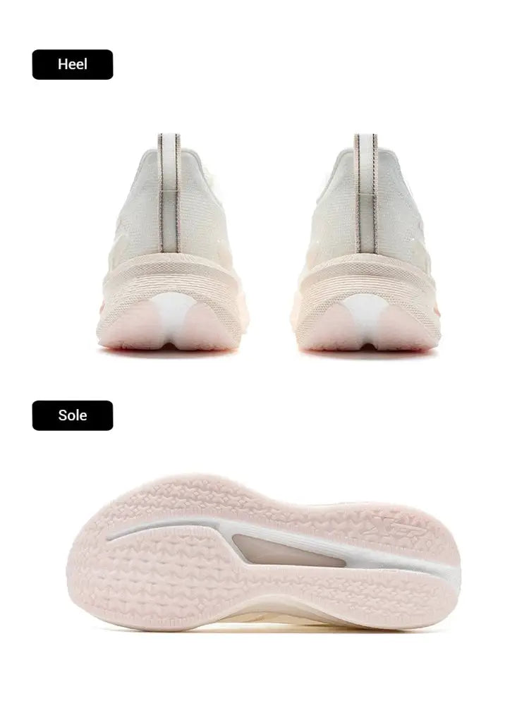 Xtep 2000km 3.0 men's running shoes, light gray upper with pale pink sole; pair shown
