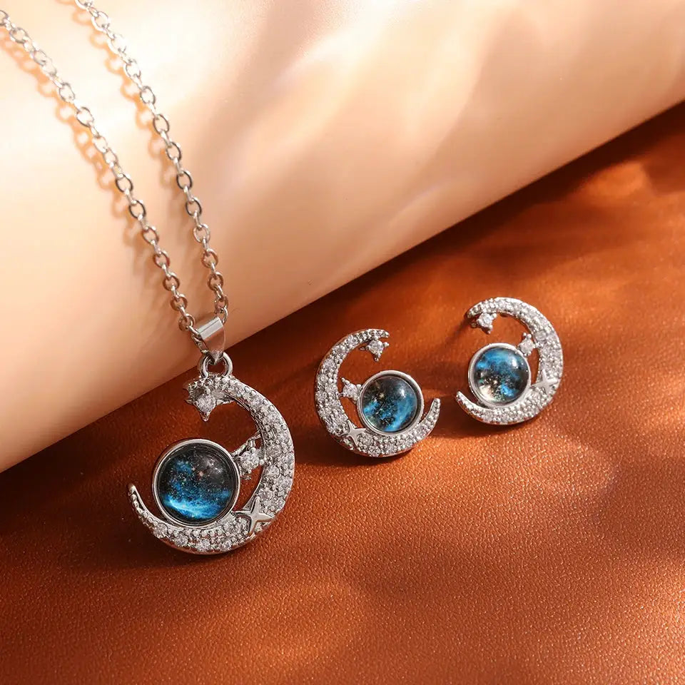 Light Luxury Titanium Steel Star Series Necklace For Women With Gold Planet Moon Astronaut Pendant Jewelry Gift