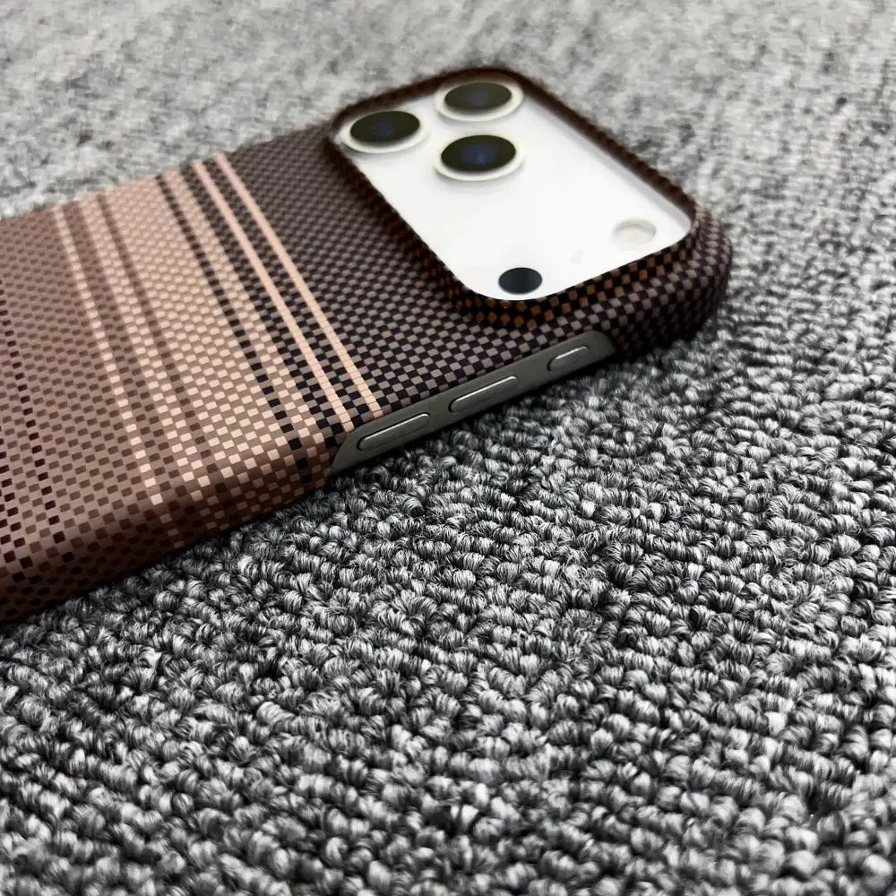Simples Market frameless carbon fiber Kevlar MagSafe phone case for iPhone with brown pattern