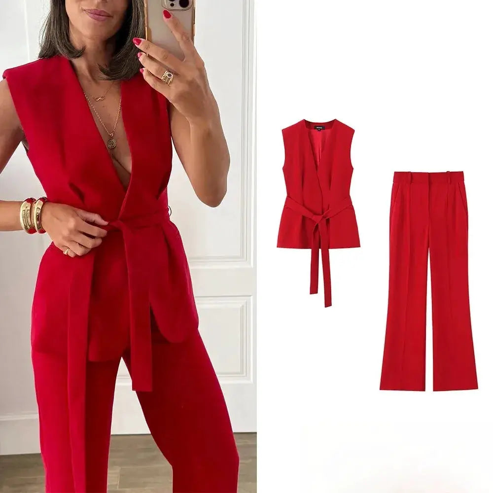 KONDALA red sleeveless blazer set with belt and matching high-waist wide-leg pants; 2-piece by Simples Market