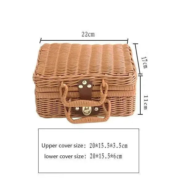 Simples Market rattan-like finishing box, 22 cm long woven storage basket with latch and handles, retro decorative prop.