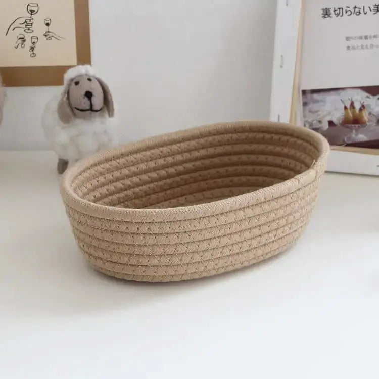 Simples Market oval woven storage basket, natural beige, desktop organizer for cosmetics and toys