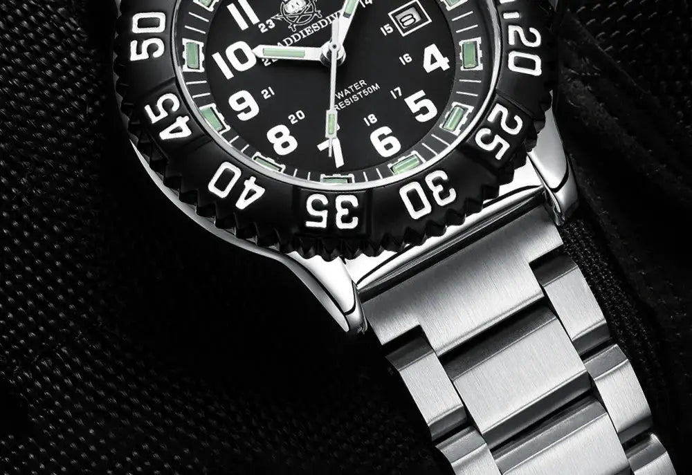 ADDIESDIVE luxury men's quartz watch with stainless steel bracelet, black dial, luminous markers, 50m water resistant