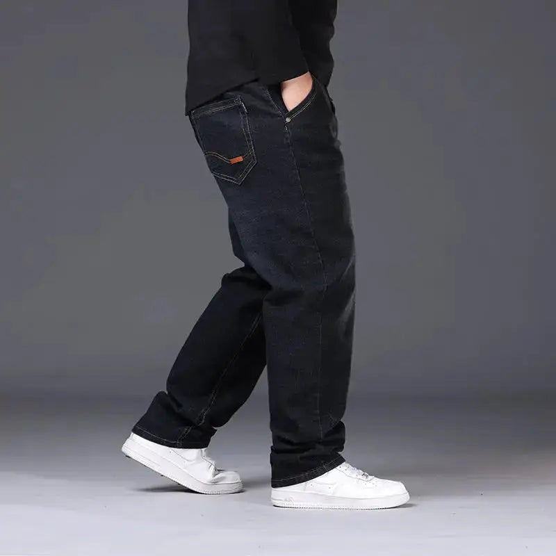 Men's oversized black denim jeans by Simples Market, 10XL high-waist loose fit.