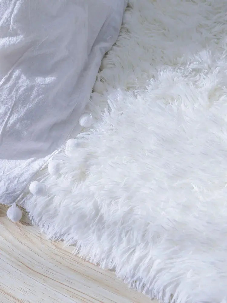 Kids fluffy white rug with long plush fibers, soft shag carpet for living room, bedroom or bedside area