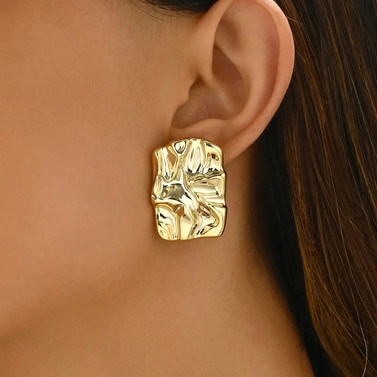 Geometric irregular gold-tone square stud earrings for women by Simples Market