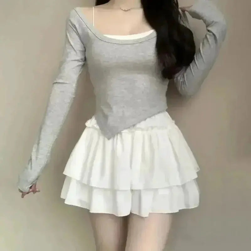 Summer Kawaii mini A-line skirt by Simples Market; white tiered high-waist ruffle skirt