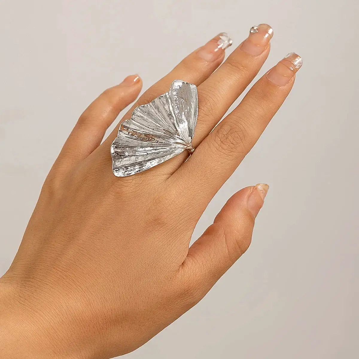 Ginkgo Leaf Ring Unisex Metal Pleated Design For Women And Men Fashion Party Jewelry
